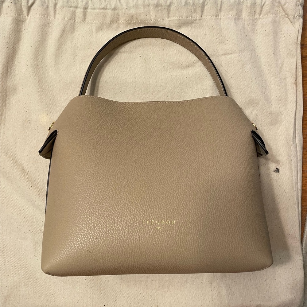Fleuron Medium Swann Bag - Sable (Sand)
